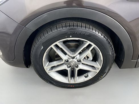 Used 2019 Hyundai Santa Fe XL image 38