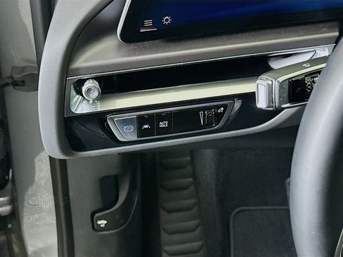 Used 2024 Cadillac Lyriq Tech RWD image 17