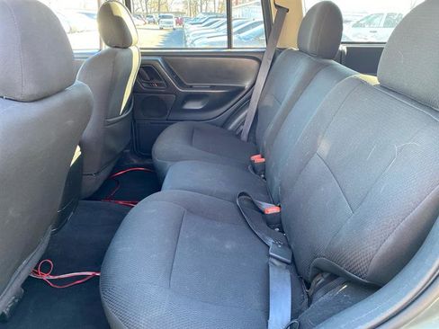 Used 2004 Jeep Grand Cherokee Laredo w/ Convenience Group image 9