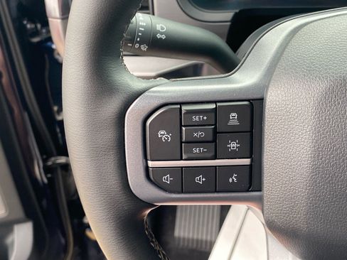 Used 2025 Ford F150 Lariat AWD/4WD image 20