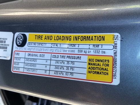 Used 2021 Buick Envision Essence FWD image 35