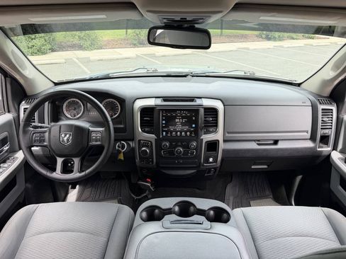 Used 2016 RAM 1500 Classic SLT AWD/4WD image 15