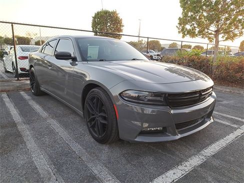 Used 2018 Dodge Charger SXT Plus w/ Quick Order Package 29J image 2