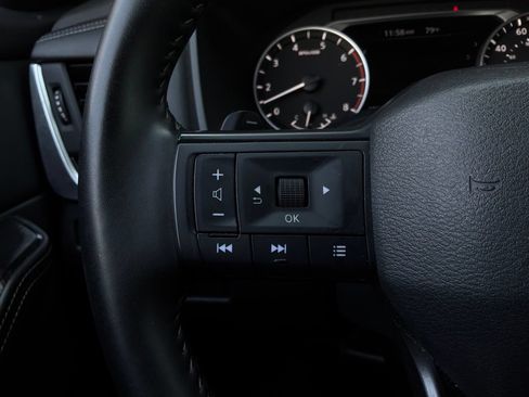 Used 2025 Nissan Rogue SV FWD image 33