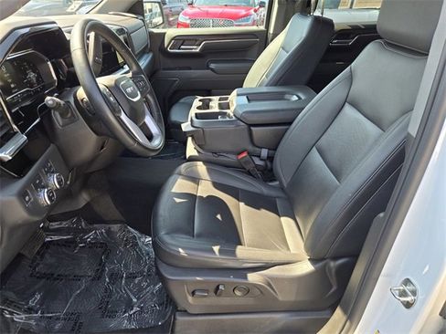 Used 2024 GMC Sierra 1500 SLT image 15