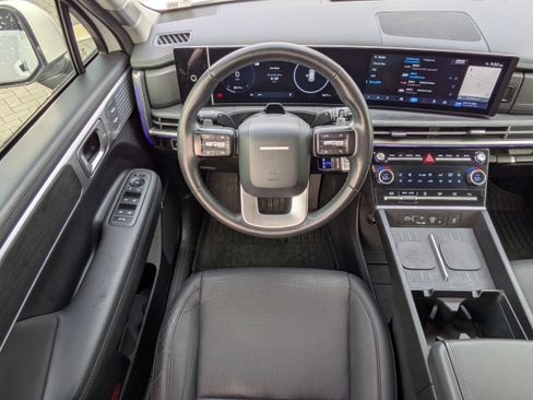 Used 2025 Hyundai Santa Fe Limited image 21
