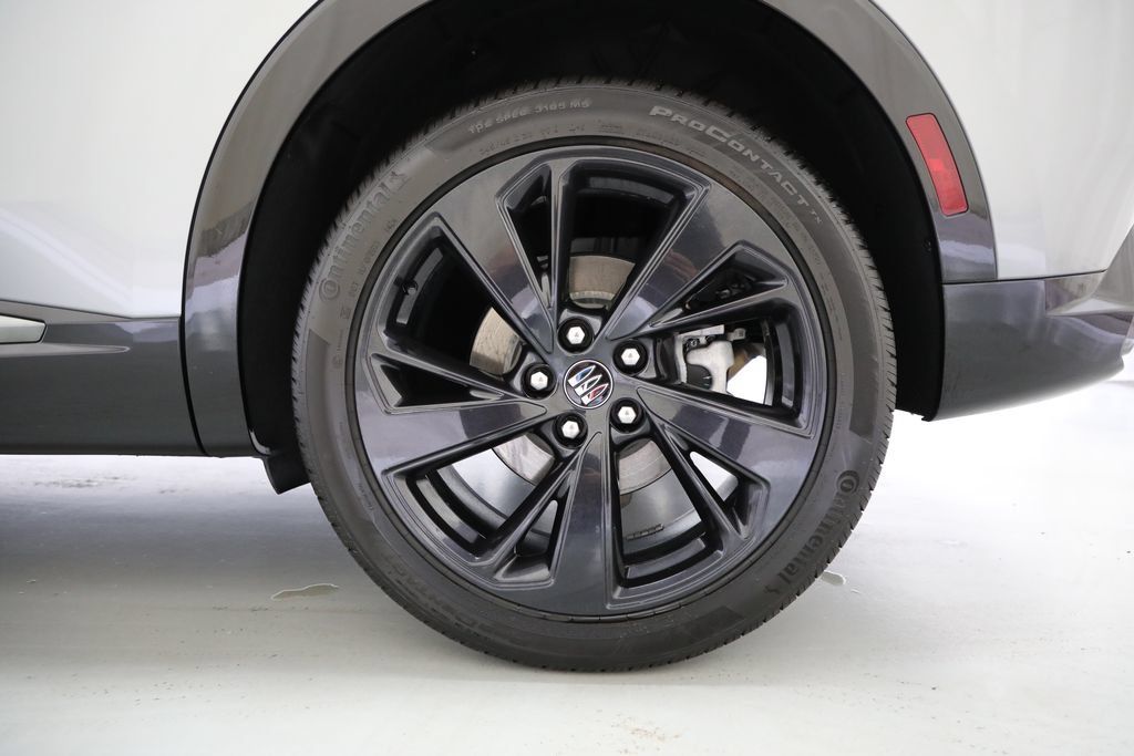 Certified 2024 Buick Envision Sport Touring AWD/4WD image 9