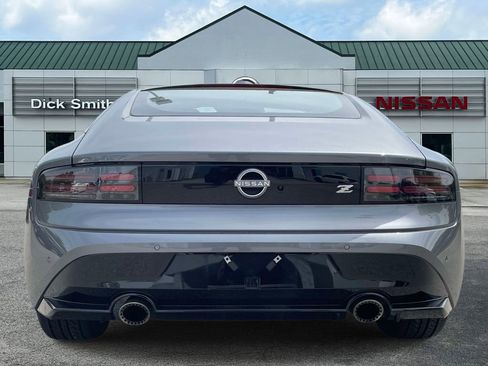 Used 2025 Nissan Z Sport w/ Floor Mat Package image 5
