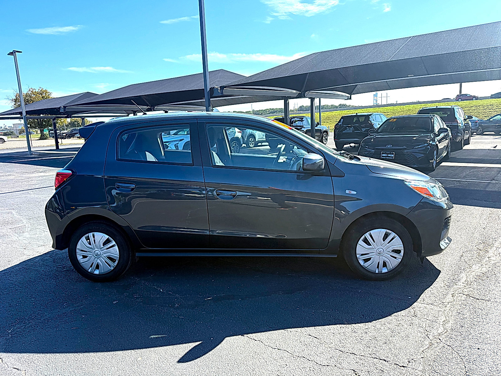 Used 2024 Mitsubishi Mirage ES FWD image 4