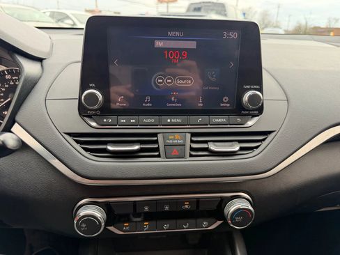 Used 2019 Nissan Altima 2.5 S FWD image 16