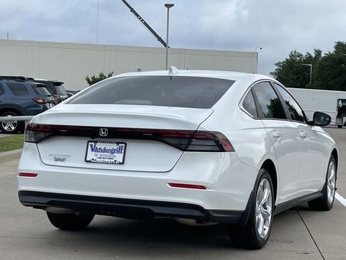 Used 2025 Honda Accord LX image 4