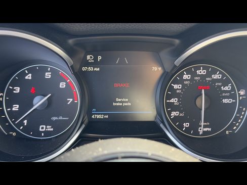 Used 2023 Alfa Romeo Stelvio Ti AWD/4WD image 8