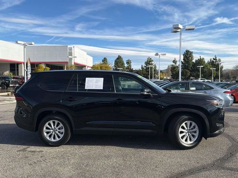 Certified 2025 Toyota Grand Highlander FWD image 3