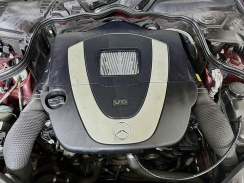 Used 2009 Mercedes-Benz E 350 Sedan image 32