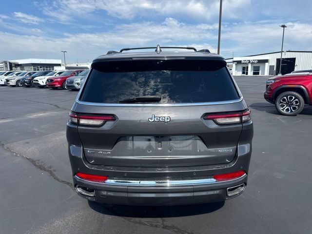 Used 2021 Jeep Grand Cherokee L Overland w/ Luxury Tech Group IV AWD/4WD image 4