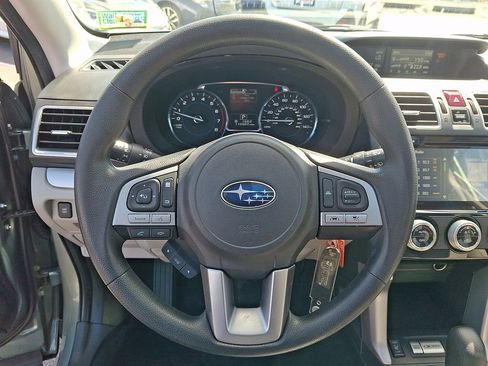 Used 2018 Subaru Forester 2.5i Premium AWD/4WD image 20