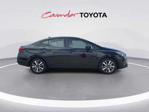 Used 2025 Nissan Versa SV FWD image 9