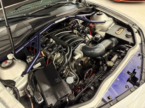 Used 2010 Chevrolet Camaro SS RWD image 42