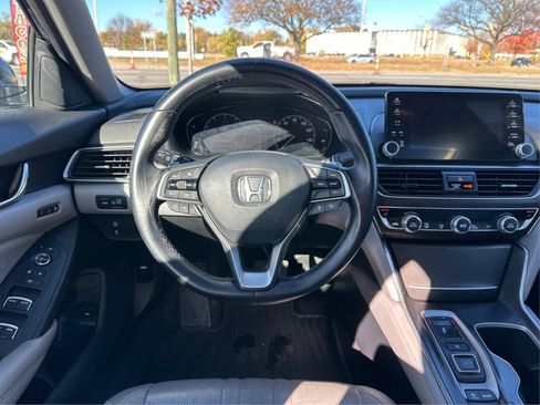 Used 2019 Honda Accord EX-L image 16