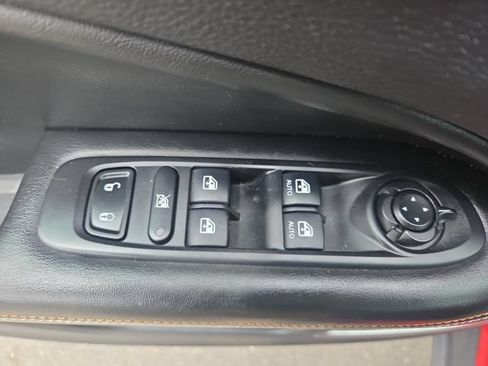 Used 2019 Jeep Compass Latitude AWD/4WD image 17