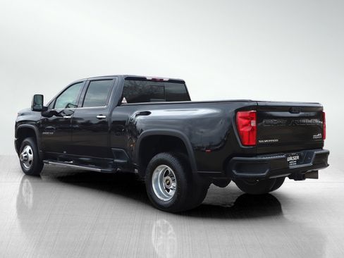 Used 2020 Chevrolet Silverado 3500 High Country w/ Snow Plow Prep/Camper Package image 3