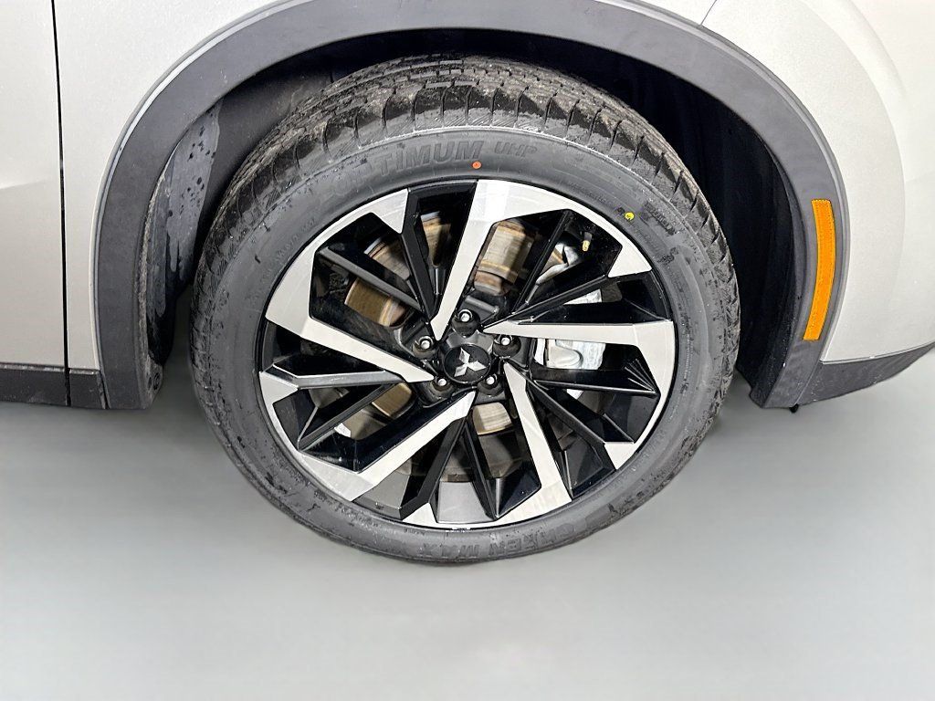 Used 2023 Mitsubishi Outlander SE FWD image 31