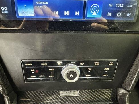 Used 2010 Ford Mustang Premium RWD image 16