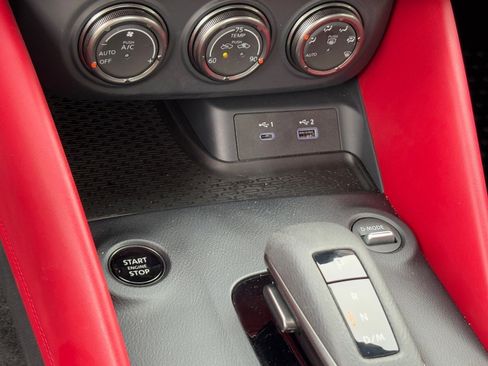 Certified 2024 Nissan Z Performance w/ Floor Mat Package image 23