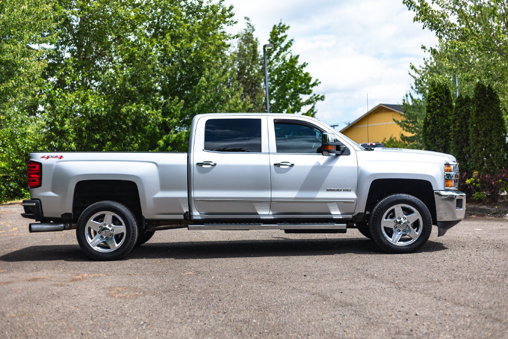 Used 2015 Chevrolet Silverado 2500 LTZ w/ Duramax Plus Package AWD/4WD image 9