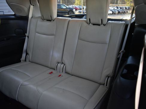 Used 2019 INFINITI QX60 Luxe w/ Essential Package image 29