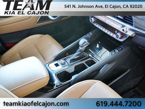 Certified 2022 Kia Telluride SX w/ Towing Package FWD image 13