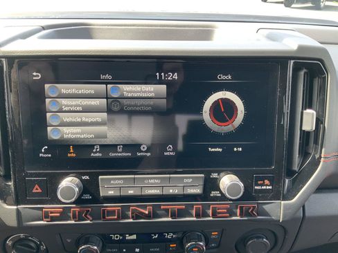 Used 2025 Nissan Frontier PRO-4X AWD/4WD image 32