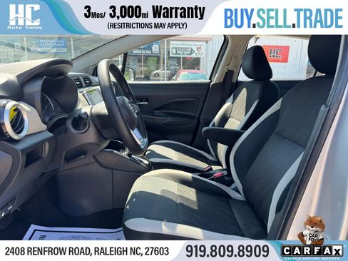 Used 2020 Nissan Versa SV FWD image 12