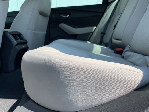 Used 2025 Honda Accord LX image 38