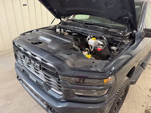 Used 2025 RAM 2500 Big Horn AWD/4WD image 8