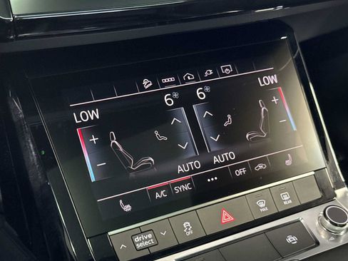 Used 2024 Audi Q8 e-tron Premium AWD/4WD image 20