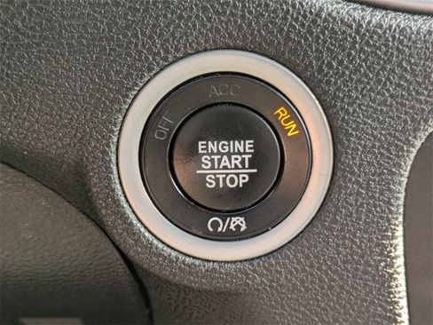 Used 2023 Dodge Charger SXT image 28