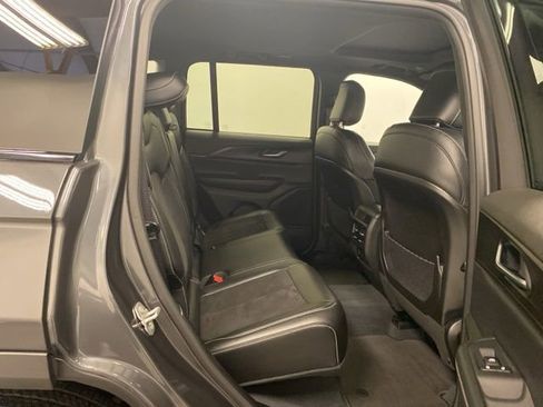 Used 2023 Jeep Grand Cherokee Altitude image 27