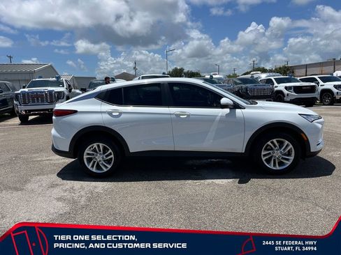 Used 2025 Buick Envista Preferred w/ Convenience I Package FWD image 8