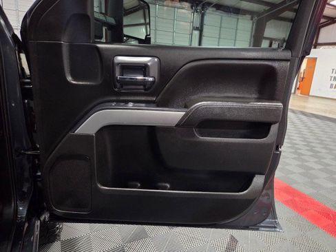 Used 2019 Chevrolet Silverado 1500 LT w/ All Star Edition image 37