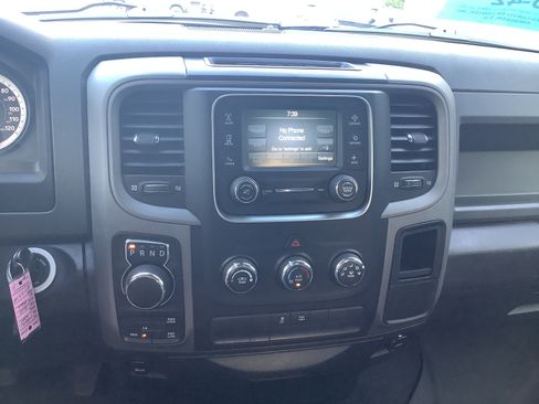 Used 2014 RAM 1500 Express w/ Black Ram 1500 Express Group AWD/4WD image 17