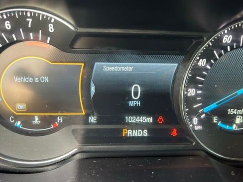 Used 2017 Ford Explorer Platinum image 16