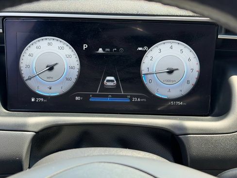 Used 2023 Hyundai Tucson Limited AWD/4WD image 16