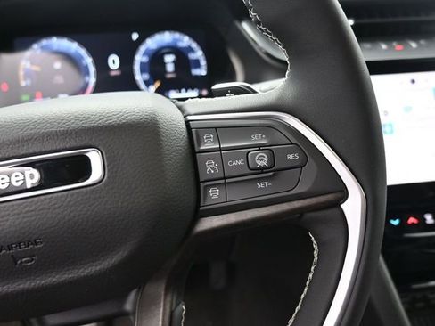 New 2026 Jeep Grand Cherokee L 4WD image 16