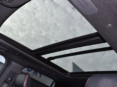 Used 2023 Ford Expedition Limited image 8