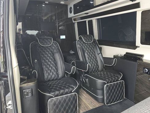 Used 2023 Mercedes-Benz Sprinter 3500 image 6
