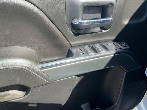 Used 2019 Chevrolet Silverado 2500 LT AWD/4WD image 10