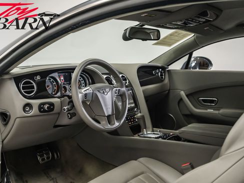 Used 2015 Bentley Continental GT image 46