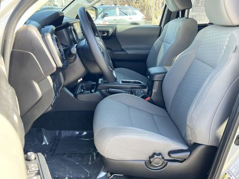 Used 2023 Toyota Tacoma SR image 11