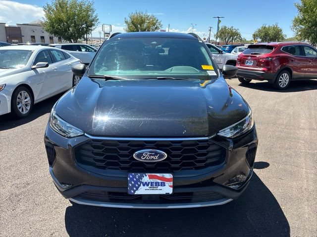 Used 2025 Ford Escape ST-Line FWD image 2